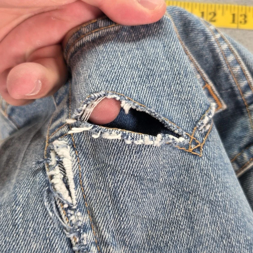 VTG Levis 501 Jeans‎ Mens Blue Med Wash Straight Button Fly USA Fits 32x32